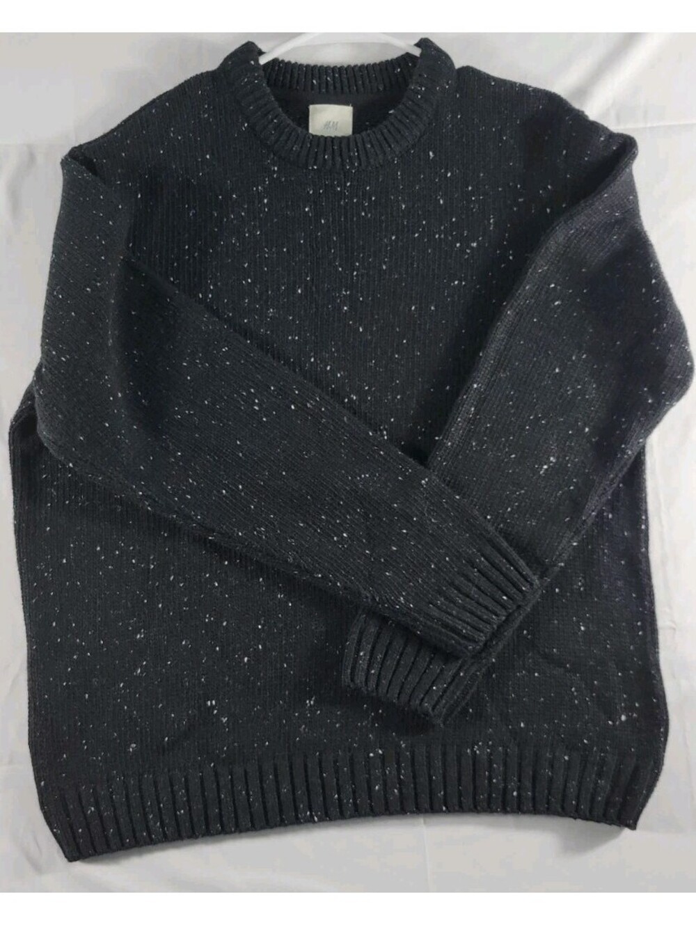 H&M Black Knit Crew Neck Pullover Sweater Black and White Specks Long Sleeve